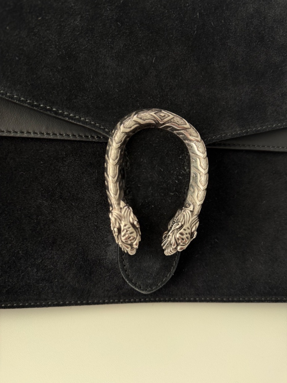 Authentic Gucci Dionysus Medium Black Velvet Shoulder Bag - Picture 7 of 12